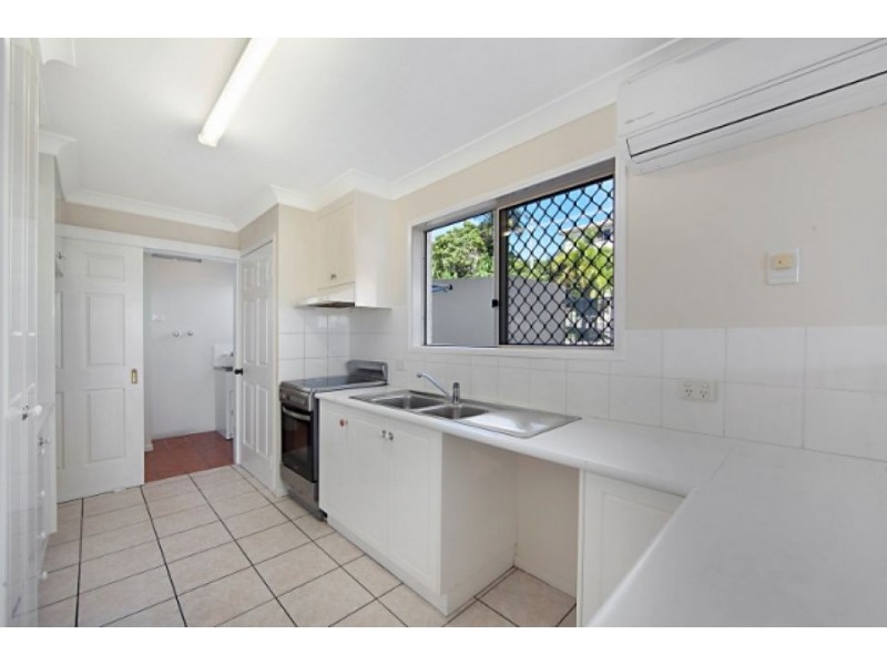 4 – 316 Stanley Street, North Ward QLD 4810