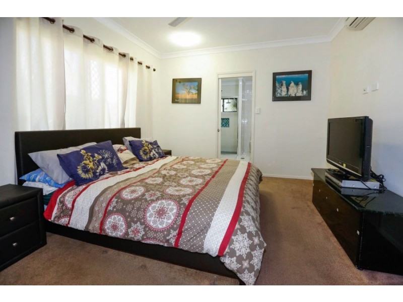 4 Dugong Court, Bushland Beach QLD 4818