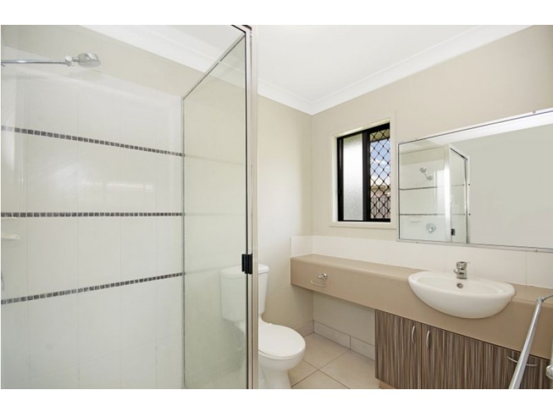 60 Shutehaven Circuit, Bushland Beach QLD 4818