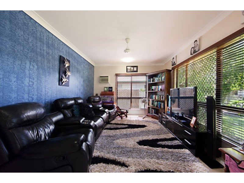 27 Riley Circuit, Kirwan QLD 4817