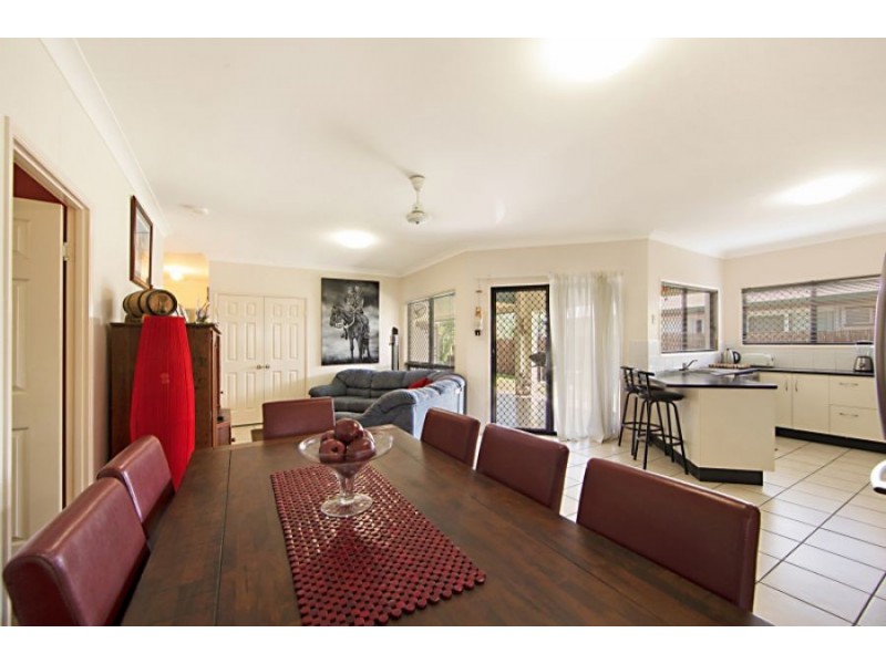 27 Riley Circuit, Kirwan QLD 4817