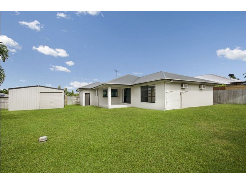 27 Seabrook Circuit, Bushland Beach QLD 4818