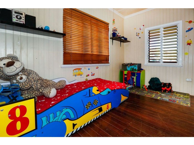 27 Lockheed Street, Garbutt QLD 4814