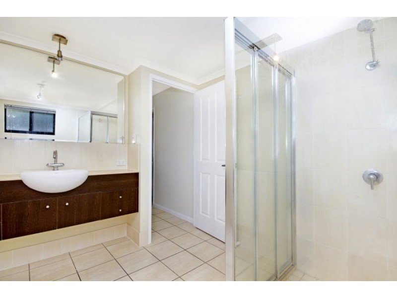 1-2a Cleveland Terrace, Townsville City QLD 4810