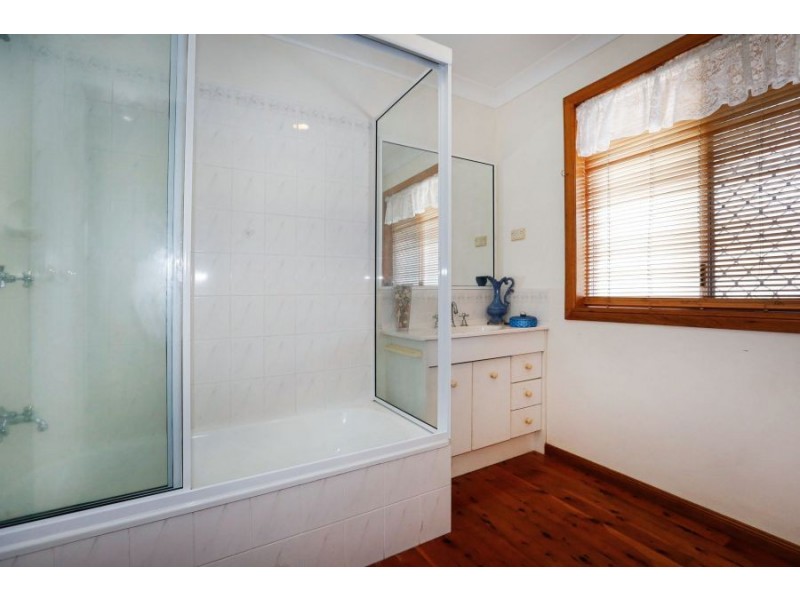 9 Canyon Court, Mount Louisa QLD 4814