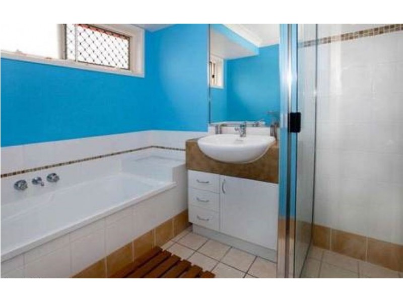 3 Muir Close, Kirwan QLD 4817