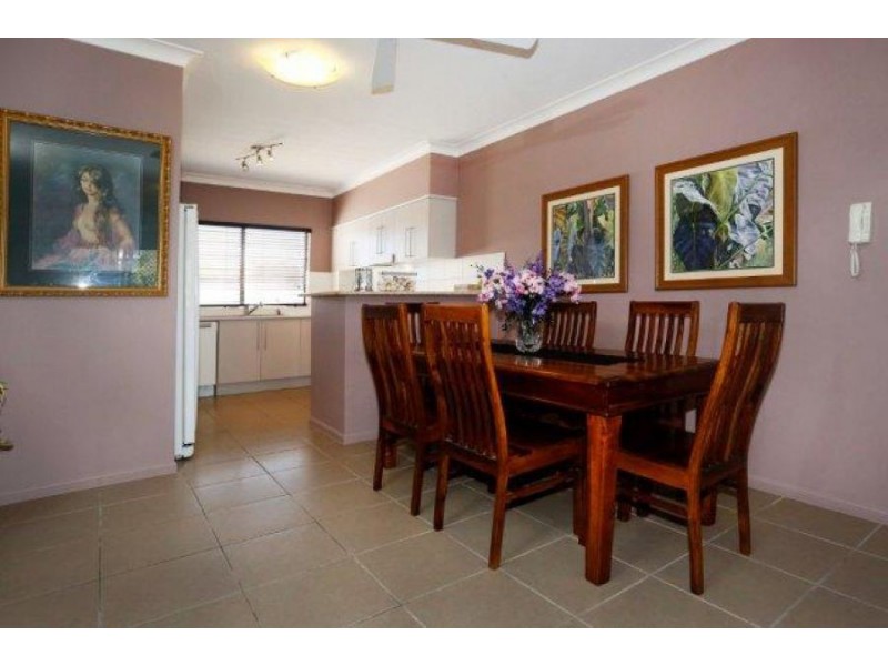 4/38 Percy St, West End QLD 4810