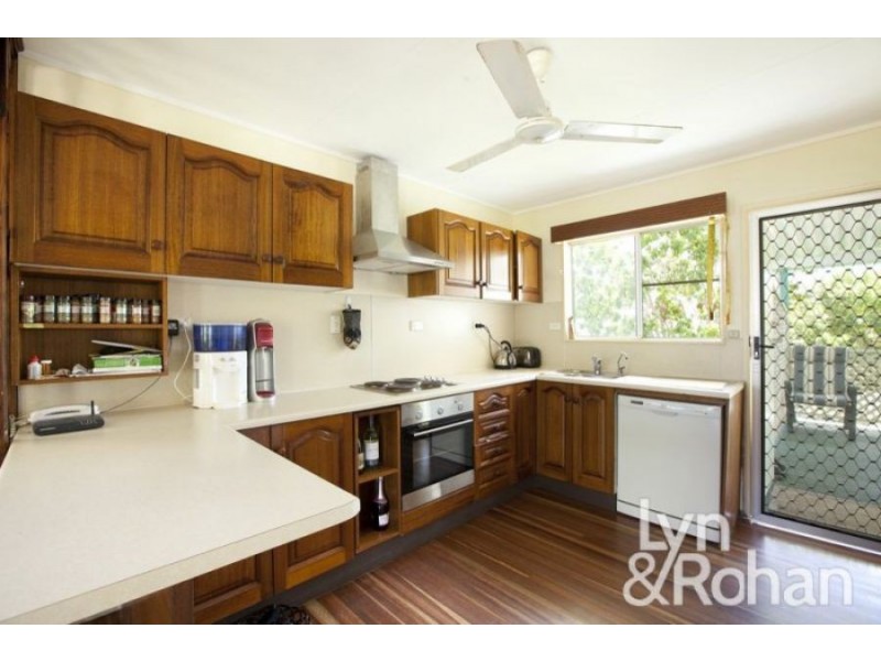4 Selwyn Street, Cranbrook QLD 4814