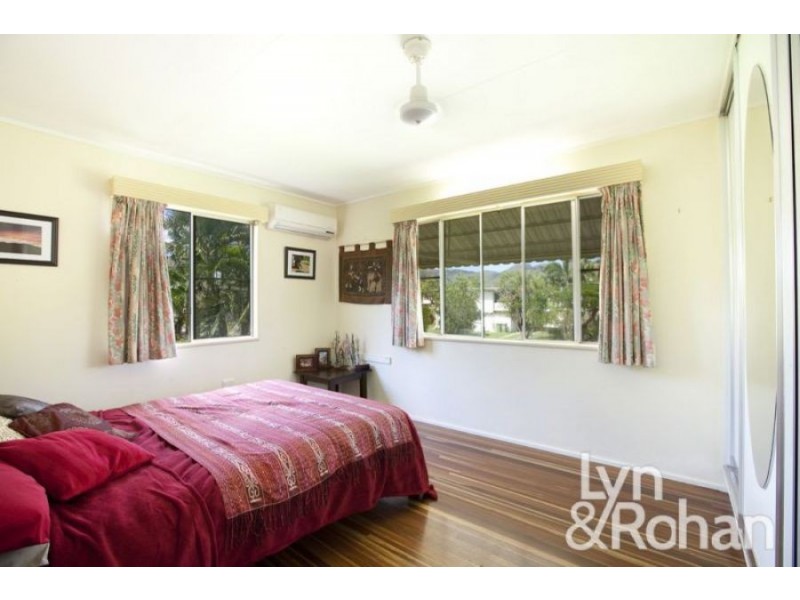 4 Selwyn Street, Cranbrook QLD 4814