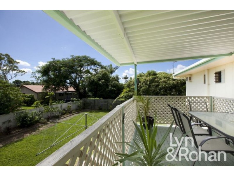 4 Selwyn Street, Cranbrook QLD 4814