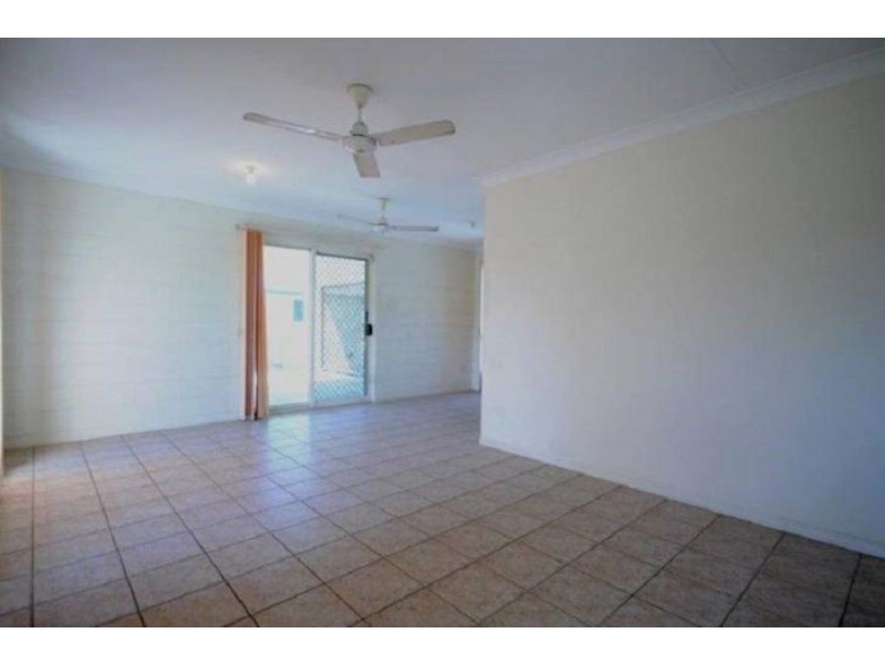 15 Luke Court, Bushland Beach QLD 4818