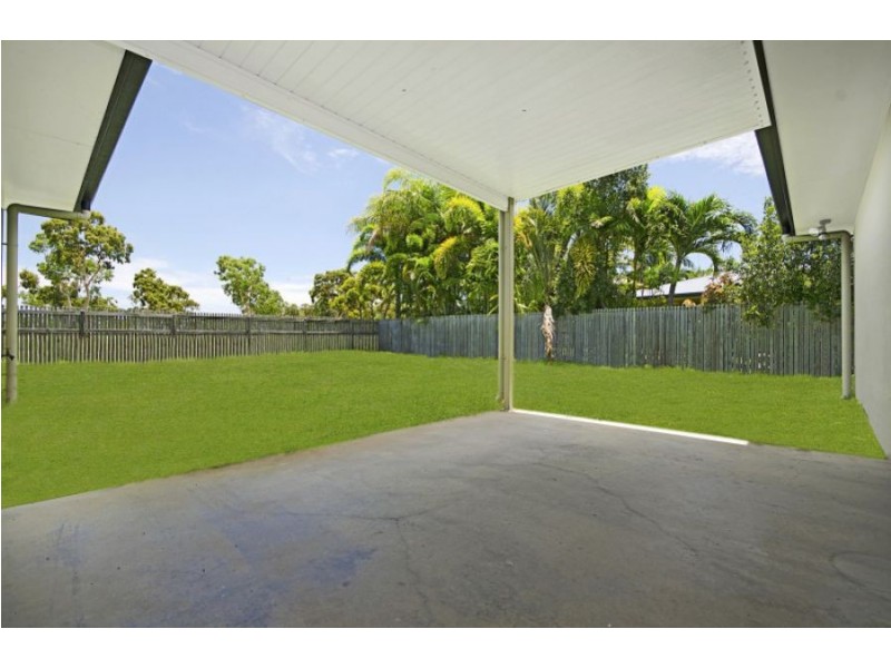 13 Gernika Court, Bushland Beach QLD 4818