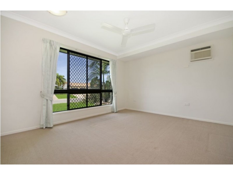 13 Gernika Court, Bushland Beach QLD 4818