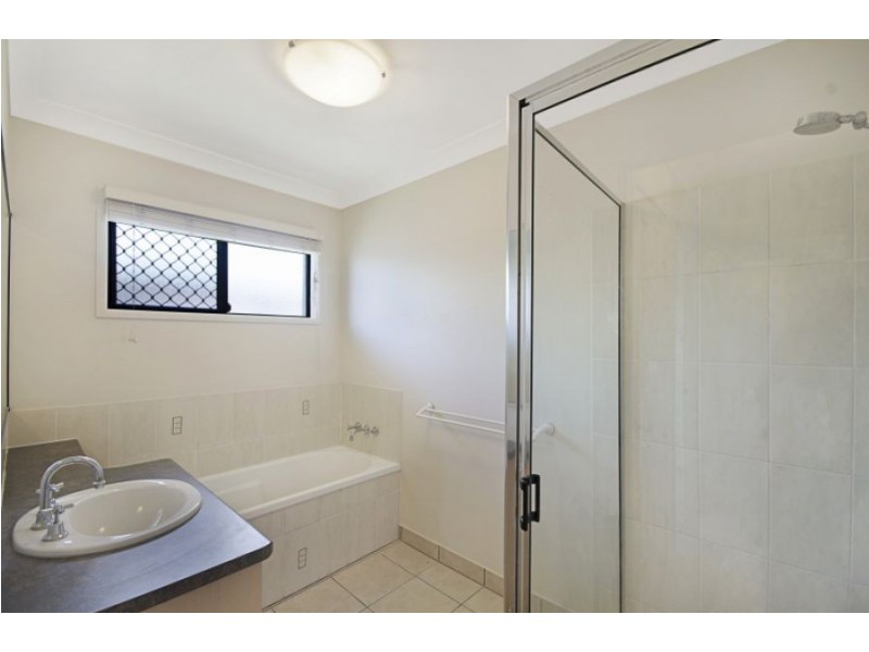 13 Gernika Court, Bushland Beach QLD 4818