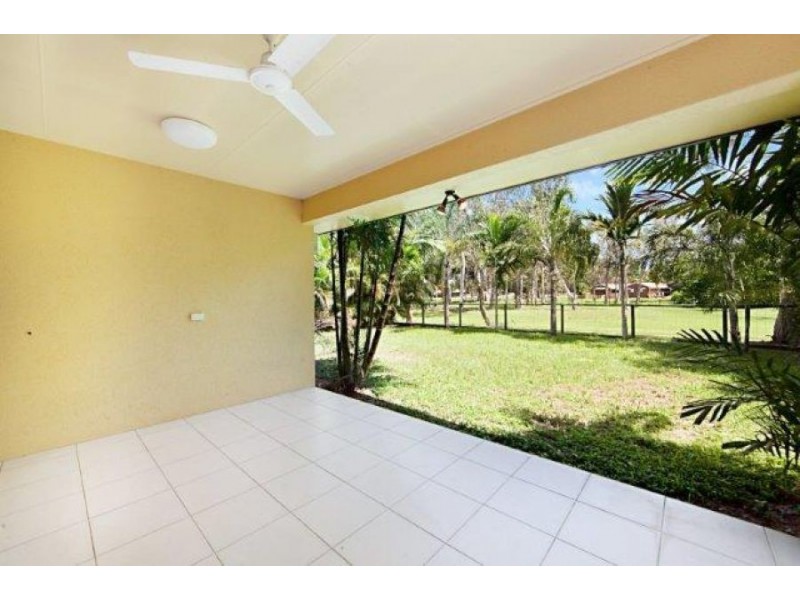 Bushland Beach QLD 4818