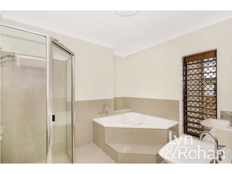 75 Aspley Drive, Kirwan QLD 4817