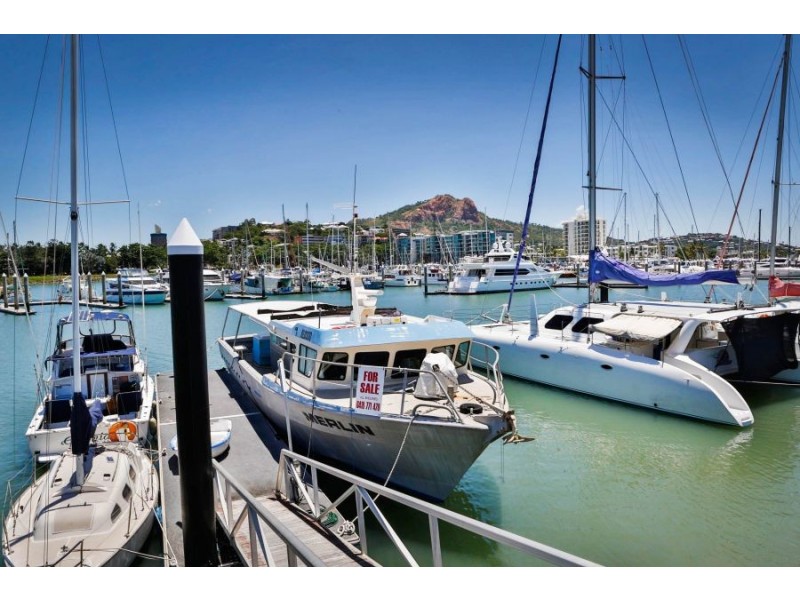 11 Sir Leslie Thiess Drive, Townsville City QLD 4810