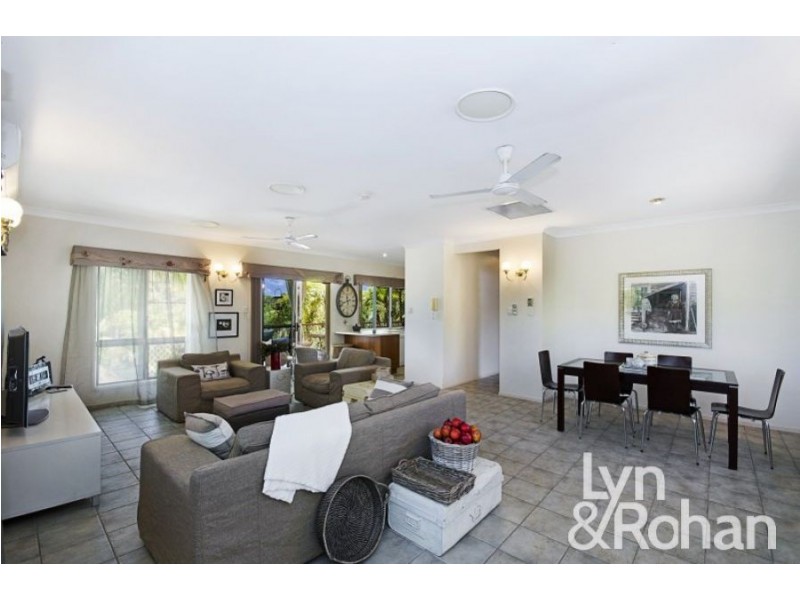 2/15 Primrose Street, North Ward QLD 4810