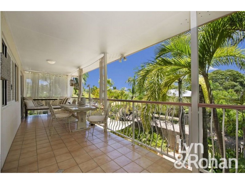 2/15 Primrose Street, North Ward QLD 4810