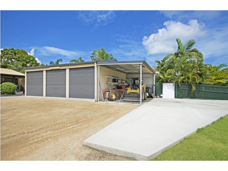 1 Lotus Court, Bushland Beach QLD 4818