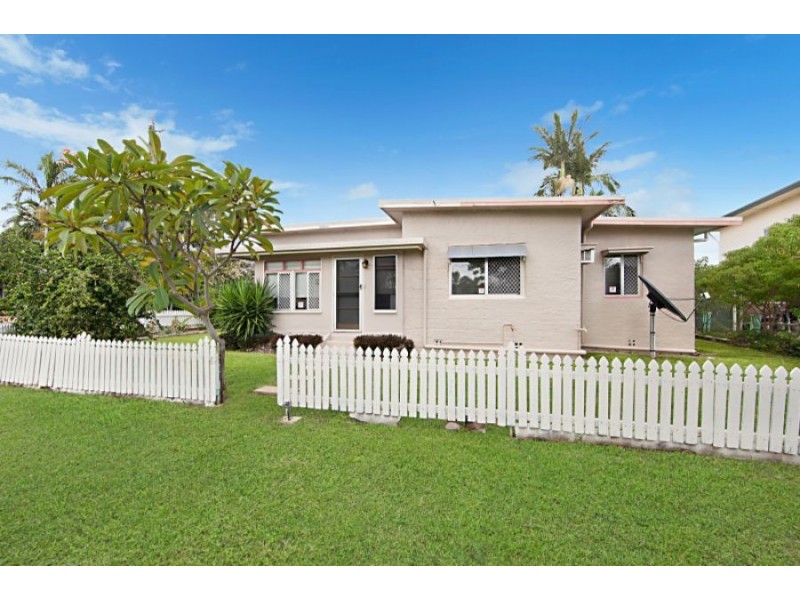 2 Moorina Street, Mundingburra QLD 4812