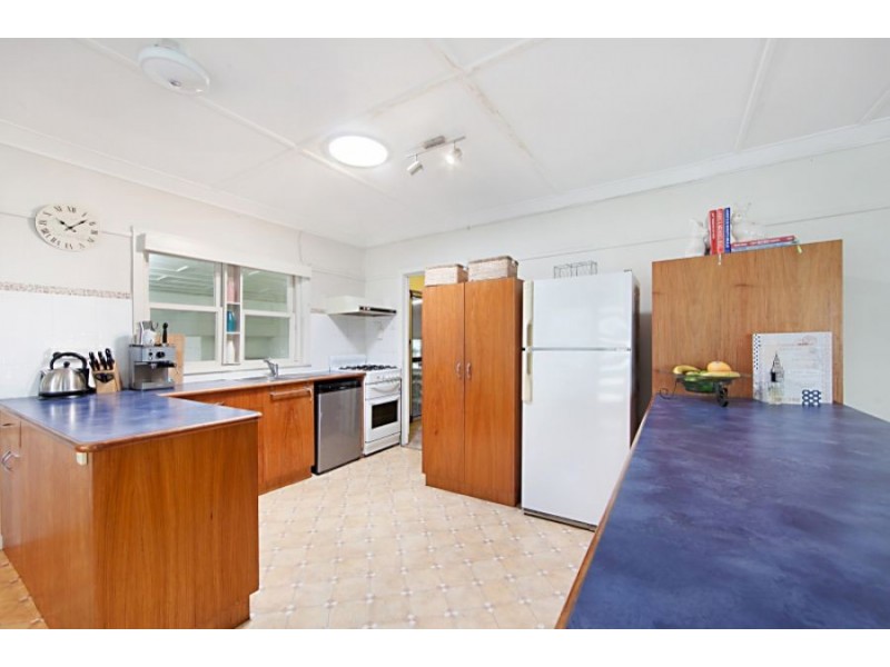 2 Moorina Street, Mundingburra QLD 4812