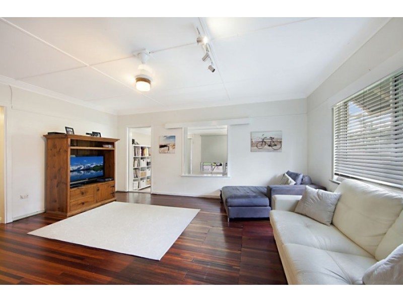 2 Moorina Street, Mundingburra QLD 4812