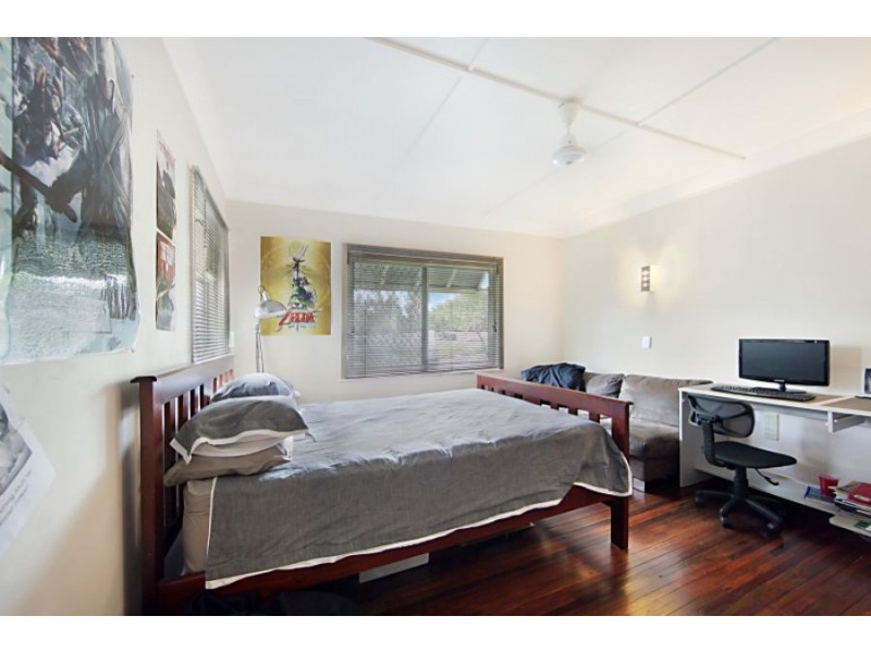 2 Moorina Street, Mundingburra QLD 4812