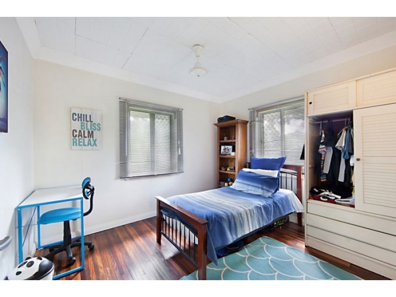 2 Moorina Street, Mundingburra QLD 4812