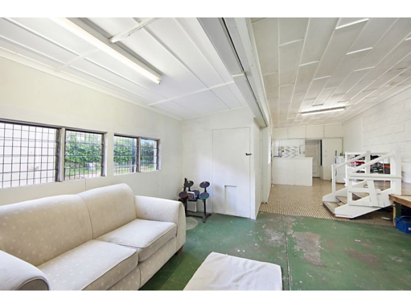 2 Moorina Street, Mundingburra QLD 4812