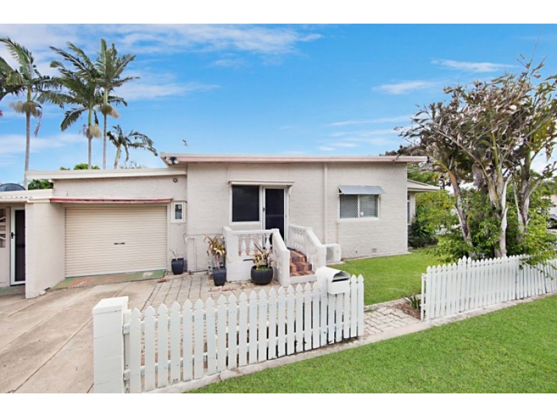 2 Moorina Street, Mundingburra QLD 4812