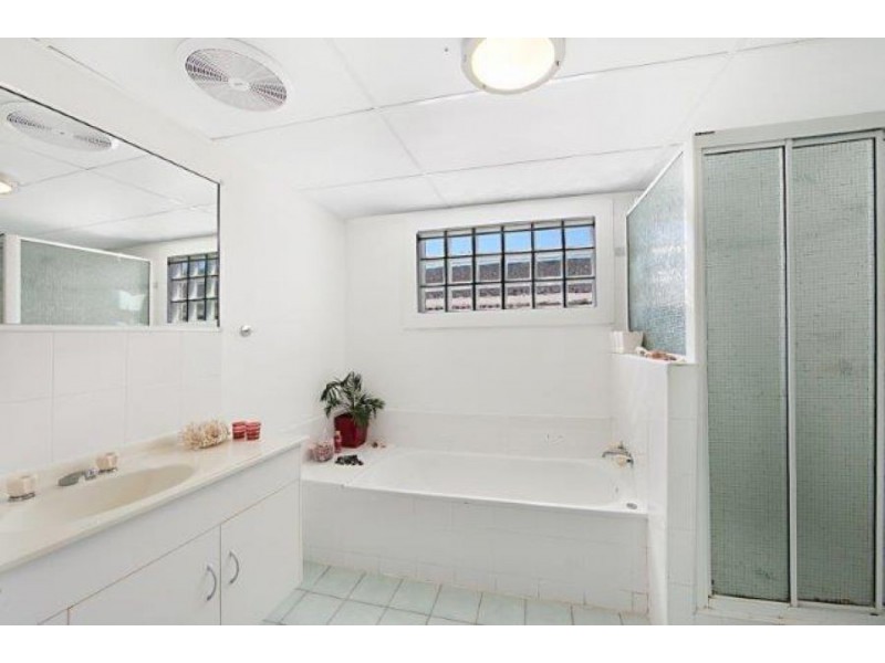 4/65 Cook St, North Ward QLD 4810