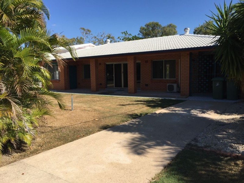 29 Seaward Crescent, Pallarenda QLD 4810