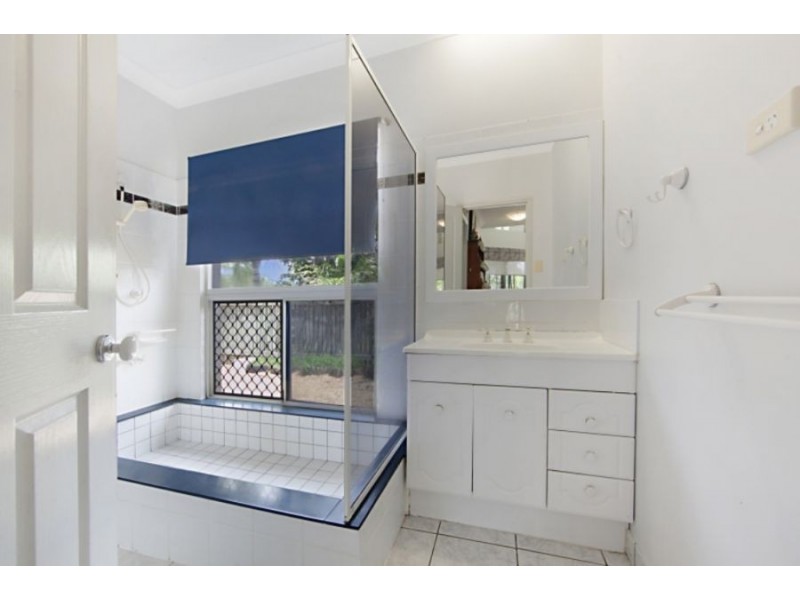 19 Batten Road, Mount Low QLD 4818