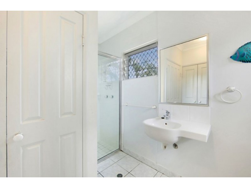 19 Batten Road, Mount Low QLD 4818