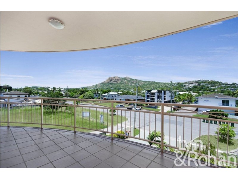 11/177 Mitchell Street, North Ward QLD 4810