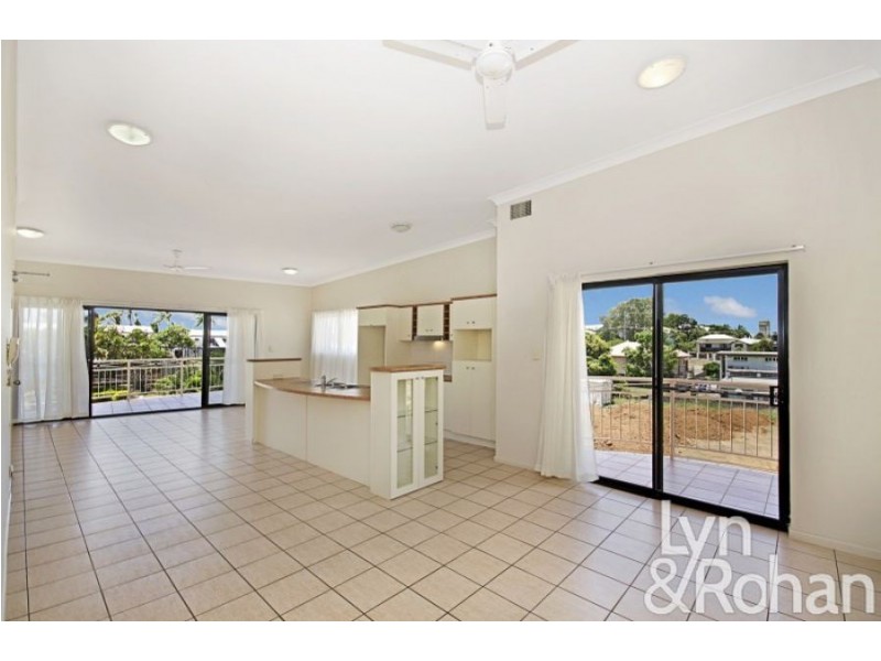 11/177 Mitchell Street, North Ward QLD 4810