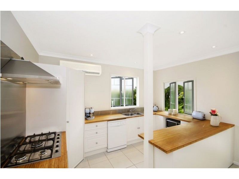 5 Flowers Street, Railway Estate QLD 4810