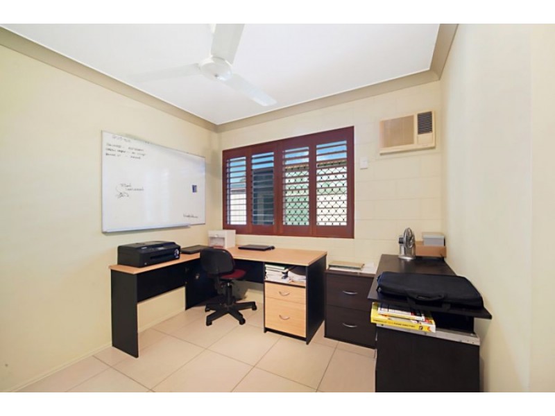 4 Trinca Court, Rasmussen QLD 4815