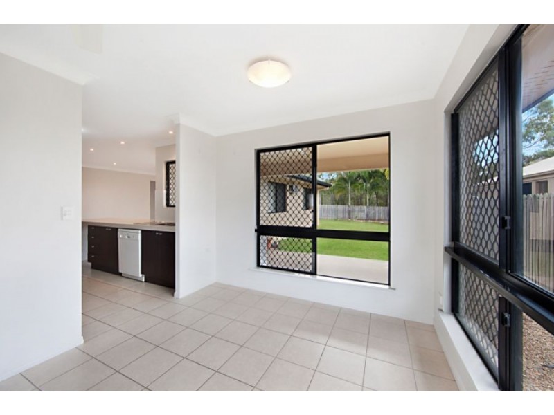 22 Redbank Court, Mount Louisa QLD 4814