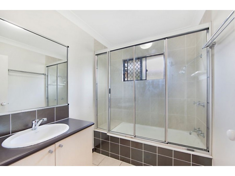 22 Redbank Court, Mount Louisa QLD 4814