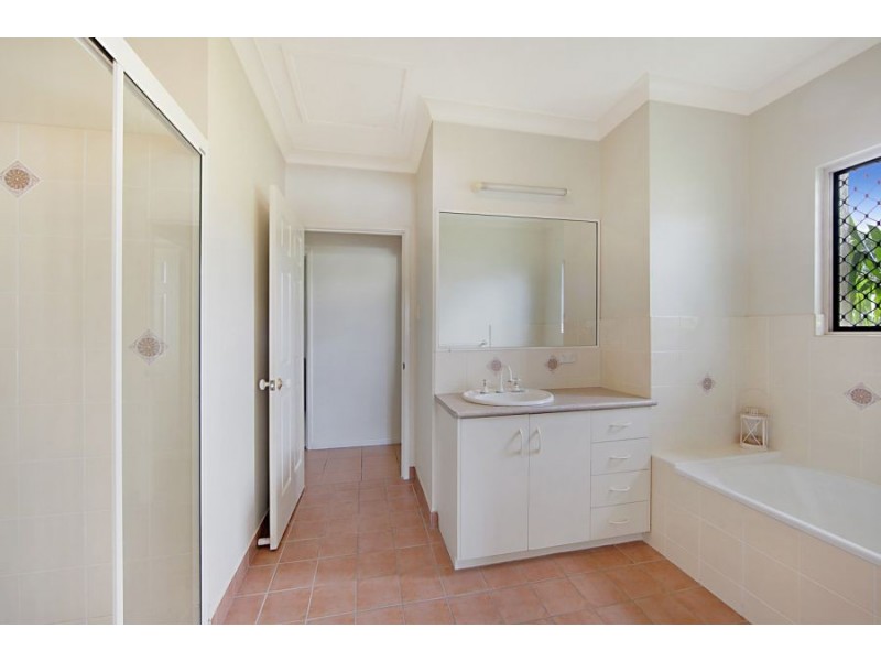 2/162 Mitchell Street, North Ward QLD 4810