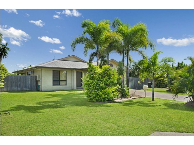 6 Heather Avenue, Rasmussen QLD 4815