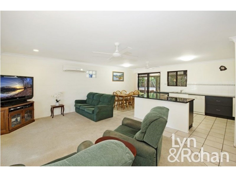 2 Bedrock Court, Mount Louisa QLD 4814