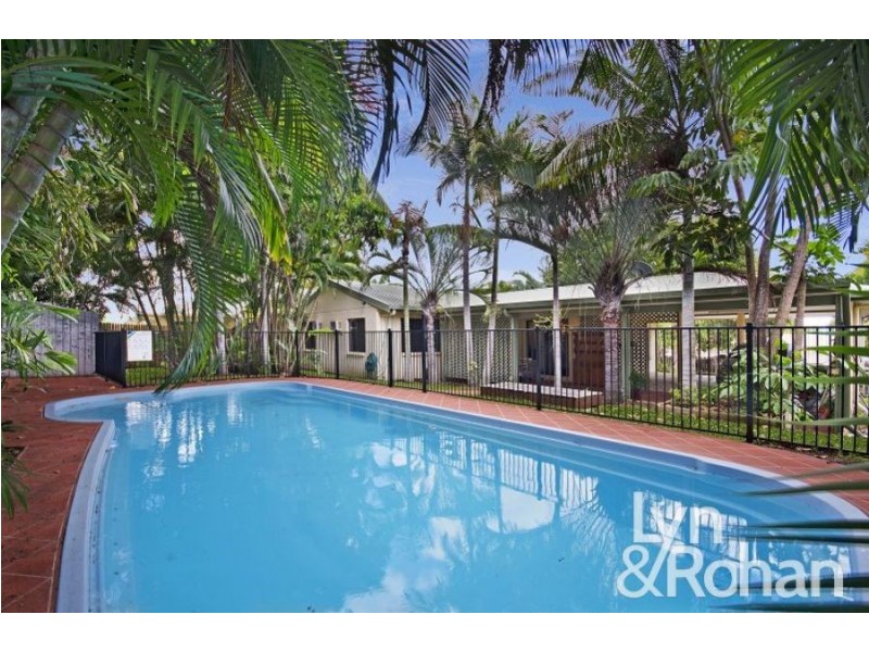 2 Bedrock Court, Mount Louisa QLD 4814