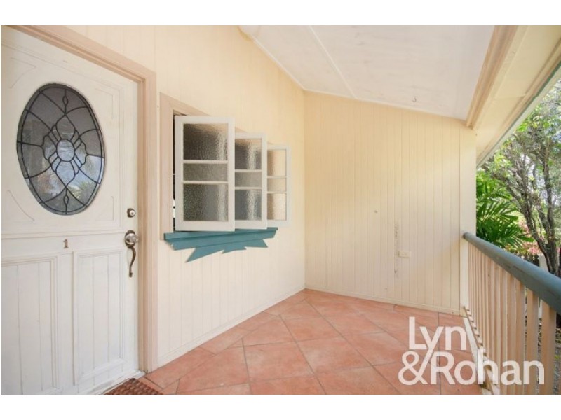 11 Harold Street, West End QLD 4810