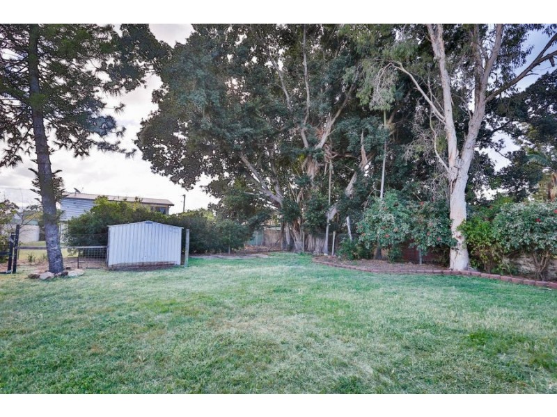 11 Alan John Street, Kelso QLD 4815