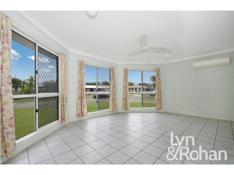 61 Whitsunday Drive, Kirwan QLD 4817