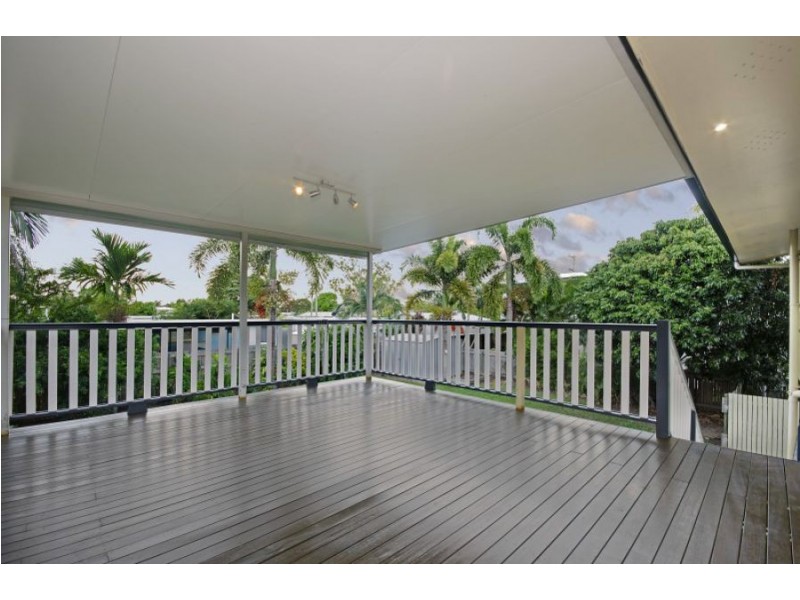 16 Jandera Street, Cranbrook QLD 4814