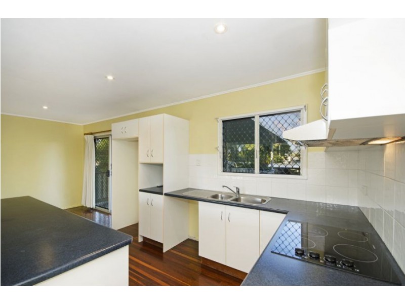 16 Jandera Street, Cranbrook QLD 4814